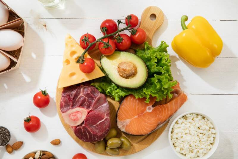 Dieta na obniżenie cholesterolu i trójglicerydów – przepisy na cały dzień